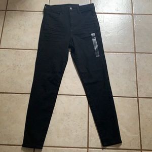 Black Curvy American Eagle jeans